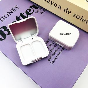 Caja de sombra de ojos plegable cuadrada multifuncional Espejo de casete de sombra de ojos de <span class=keywords><strong>2</strong></span> rejillas - Product Image 5