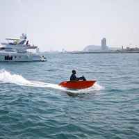 Bateau électrique à coque en PE, embarcation électrique avec audio Bluetooth et batterie haute capacité