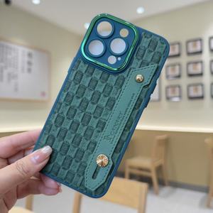 Bonne qualité nouvelle tendance étui de téléphone portable avec bracelet facile à prendre couverture arrière de protection pour téléphone portable conception pour hommes conception pour femmes - Product Image 2