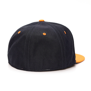 Gorra Personalizada de 6 Paneles con Cierre a Presión y Logotipo Bordado en 3D - Product Image 3