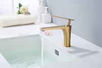 Robinet de lavabo moderne chromé de qualité professionnelle, en laiton robuste, avec cartouche céramique, monotrou, à poser sur comptoir, pour hôtels et écoles
