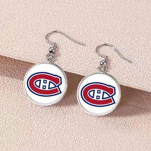 Boucles d'oreilles personnalisées pour équipe de hockey, vente en gros de bijoux pour équipes sportives, acier inoxydable 18 mm, cadeaux pour joueurs de la LNH - Product Image 4