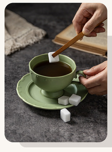 Ensemble tasse et soucoupe en céramique de style français vintage moderne minimaliste, tasses à café, thé, latte, luxe, vert sauge mat, pour la maison - Product Image 6