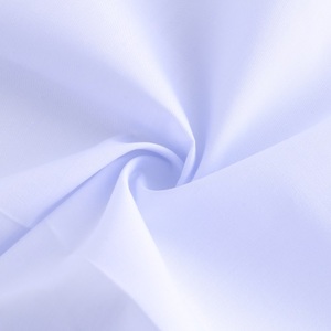 <span class=keywords><strong>100</strong></span>% <span class=keywords><strong>poplin</strong></span> Cotton 40*40 133*72 115gsm Twill <span class=keywords><strong>poplin</strong></span> vải 80% <span class=keywords><strong>polyester</strong></span> 20% bông nhuộm Áo sơ mi trắng phụ nữ CuộN - Product Image 3