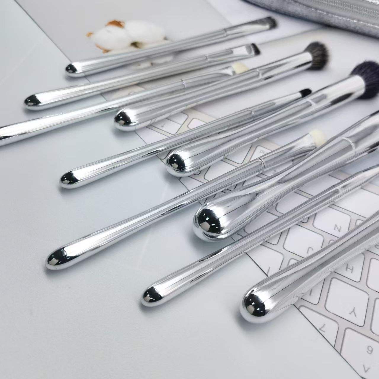 ชุดแปรงแต่งหน้า 10 ชิ้น