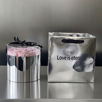 Handgefertigte Hochglanz-Silberbox mit Konservierten Rosen, Echte Ewige Blumen-Kollektion, Nachhaltig für Hochzeitstag und Valentinstag