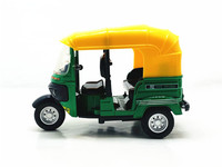Coche de juguete de Metal con luz, triciclo indio de plástico fundido a presión, música, HN877983, 1:14