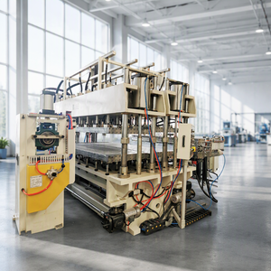 Ligne de production de panneaux creux en plastique PC, extrudeuse de feuilles ondulées en <span class=keywords><strong>polycarbonate</strong></span>, machine de fabrication de plaques grillagées creuses en PC - Product Image 6