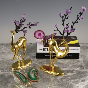 Décoration Moderne en Cuivre avec Cristal Naturel Violet et Cerf Sika, Style Luxe Léger, Direct Usine, pour Salon, Meuble TV, Décoration de Noël - Product Image 3