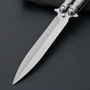 Nouveau style Papillon d'entraînement en métal/bois non affûté, jouet <span class=keywords><strong>de</strong></span> poignet pour l'apprentissage des <span class=keywords><strong>tours</strong></span> <span class=keywords><strong>de</strong></span> magie, cool, pliable, multifonctionnel, anti-stress, pour l'extérieur - Product Image 3