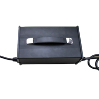 C1500 71.4V15A 84V15A KC/KCC Certificat Chargeur Intelligent pour Lithium LiFePO4 Plomb-acide AGM/Gel/SLA EZGO Voiture Bateau
