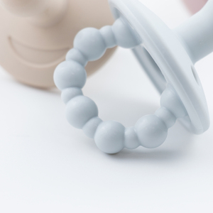 Sucettes en silicone de qualité alimentaire en gros, sucettes en silicone pour nouveau-nés, sucettes pour bébés, étui pour sucettes pour bébés - Product Image 4