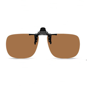 Lentes de Sol con Clip Polarizadas UV400 Tipo 3 con Lentes TAC y Marco de Metal TR Unisex para Protección Solar al Conducir - Product Image 4
