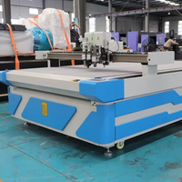 1625 Oscillerende CNC-snijmachine Automatische digitale snijder voor leer, bekleding, schuim, pakking en textiel