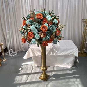 IFG Factory - Arreglo de Seda de Alta Calidad de Lujo de 70 cm en Azul, <span class=keywords><strong>Verde</strong></span> <span class=keywords><strong>y</strong></span> <span class=keywords><strong>Blanco</strong></span>, Bola de Flores Artificiales para Centros de Mesa de Boda - Product Image 2