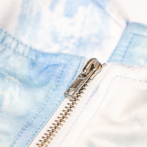 Acuarela personalizada lavado botón abajo diseñador Bustier Jean vestido señoras elegante azul Tie Dye estampado corsé vestido de mezclilla mujeres 2025