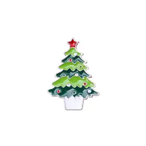 Spille da bavero per albero di natale all'ingrosso della fabbrica spilla da bavero con ornamenti natalizi in metallo personalizzati