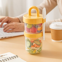 Emballage alimentaire 2 couches réutilisable pour yaourt et céréales Petit-déjeuner Gobelets en plastique pour salade de fruits Bouteille avec couvercle et fourchette
