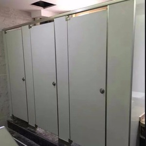 แผ่นผนังรังผึ้ง PIR สำหรับห้องน้ำ ขนาด 2270 มม. เคลือบ PE กันน้ำ ดีไซน์มินิมอล - Product Image 1
