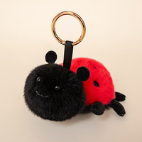 Articles décoratifs en peluche sur le thème des insectes - Papillons, abeilles, cigales, escargots, porte-clés, chaînes décoratives mignonnes, accessoires pour sacs à dos