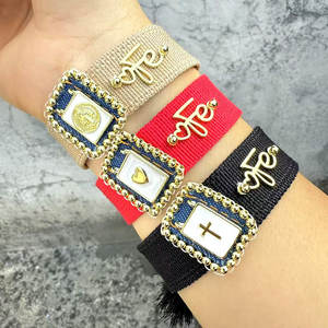 CH-LHB1159 Hermosa Pulsera <span class=keywords><strong>de</strong></span> Cuerda con Dijes <span class=keywords><strong>de</strong></span> San <span class=keywords><strong>Benito</strong></span>/<span class=keywords><strong>Cruz</strong></span>/Corazón Chapada en Oro, Pulsera <span class=keywords><strong>de</strong></span> Moda para Mujer al por Mayor - Product Image 1