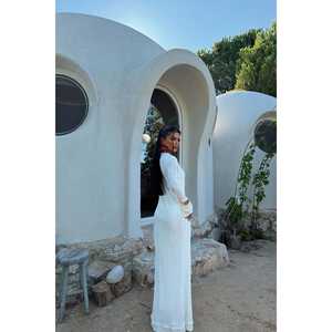 Robe longue plissée blanche Mirela, sans bretelles, décontractée, pour occasions spéciales, taille XS, design translucide pour les événements en club - Product Image 1