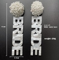 Boucles d'oreilles équipe personnalisées bohême, boucles d'oreilles football jour de match balancent, boucles d'oreilles de mariage Mrs. Bridal seedbeads