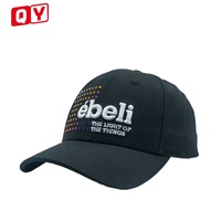 Chapeau de papa sport découpé au laser à 5 panneaux Tissu sergé à séchage rapide avec motif de style de rue animé Imprimé de lettres à carreaux américains