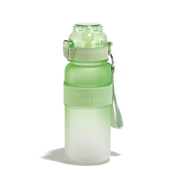 Vente en gros Tritan Fruit Saveur Sans BPA Bouteille d'eau Gourde Sports de plein air Parfum Bouteille d'eau avec dosettes de saveur