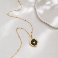 Collier personnalisé en acier inoxydable SA Jewelry, collier carré en coquille noire, collier avec pendentif en pétales de pierre noire pour femmes