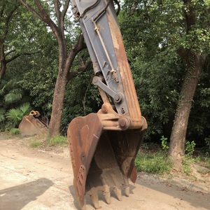 Excavadoras usadas VOLVOO EC210BLC EC200 EC140 EC360B a la venta en Shanghai Maquinaria de movimiento de tierras Buen estado Horas bajas - Product Image 2