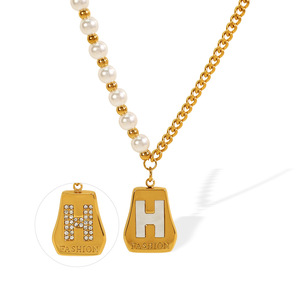 Collier pendentif à la mode avec lettre H, chaîne en acier inoxydable doré avec perles pour femmes, bijoux élégants pour clavicule - Product Image 5