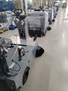 Neumático de caucho macizo sin aire y sin pinchazos 300x100 300*100 3.50-6 con llanta para robot barredor de remolque pequeño - Product Image 6