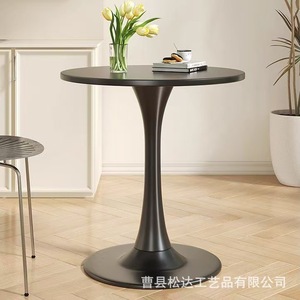 Mesa de centro redonda de madera, diseño sencillo, adecuada para uso doméstico, sala de estar, balcón, apartamento pequeño o habitación de alquiler. - Product Image 3