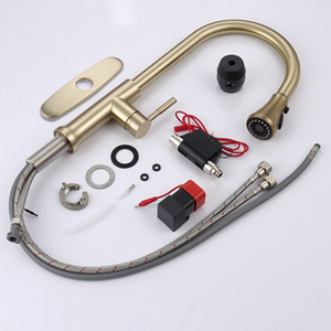 Robinet de lavabo monotrou en laiton doré brossé, mitigeur <span class=keywords><strong>d</strong></span>'<span class=keywords><strong>eau</strong></span> chaude et froide à <span class=keywords><strong>d</strong></span>étection tactile, rotation à 360 degrés - Product Image 6