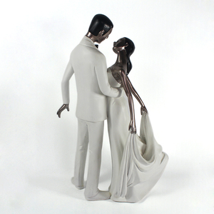 Figurines de mariage personnalisées comme souvenirs et décorations intérieures Ornement dansant Figurines de fabricant de figurines personnalisées Cadeau en résine - Product Image 4