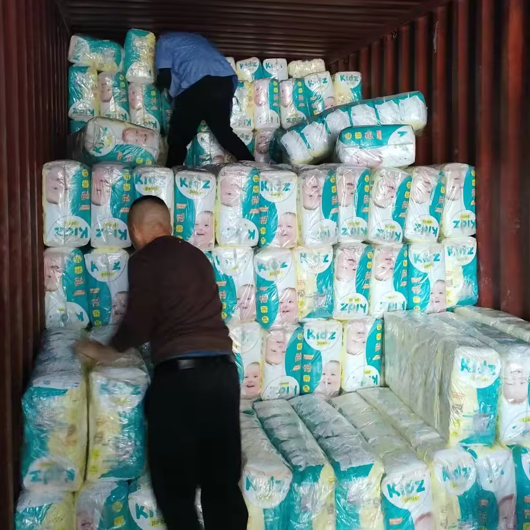 Focus Love брендовые гигиенические продукты подгузники для младенцев couche bebe en gros оптом детские подгузники оптом одноразовые подгузники