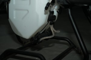 Drones de Alta Resistencia para Pulverización y Esparcimiento de Semillas y Fertilizantes Granulados - Product Image 4