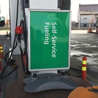 Panneau publicitaire double face en alliage d'aluminium avec base à eau, résistant au vent fort, pour trottoir