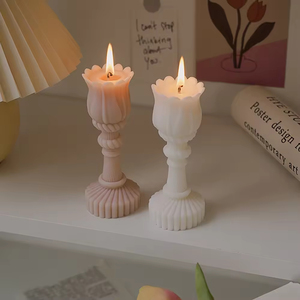 Velas Aromáticas Hechas a Mano en Diferentes Formas, Regalo Único para Decoración del Hogar, Vela con Forma de Tulipán y Loto - Product Image 4