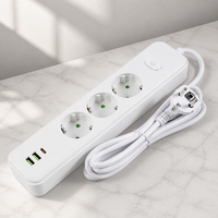Multiprises avec câbles de 2 mètres : Prises d'extension de style allemand, multiprises de style russe de 2 mètres avec prises lumineuses.