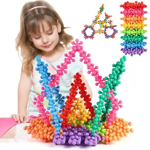ألعاب جديدة من البلاستيك المتشابكة على شكل قوالب بناء من البلاستيك ، صندوق ألوان من البلاستيك ، ألعاب للأطفال من البلاستيك وللجذع