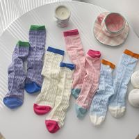 Chaussettes mi-mollet en coton ajourées et légères pour femmes, style mignon, respirantes et anti-vent