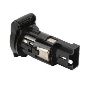 เต้ารับไฟฟ้าในรถยนต์เรโนลต์ เมแกน โคเลโอ รุ่น 253312923R 12V 20A  แบบพลาสติก พร้อมพอร์ต USB - Product Image 2
