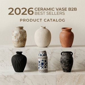 Vase à fleurs en céramique artisanale Wabi Sabi sur mesure, vintage, en terre cuite vieillie, pour la décoration de la salle de séjour d'un hôtel - Product Image 1