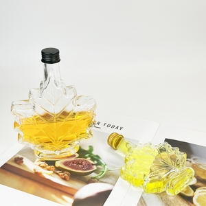 Noel düğün hediyesi 50ml 100ml 8oz akçaağaç şekli kristal cam likör şişesi vida ile Metal kapak saf şurup şarap viski için - Product Image 6