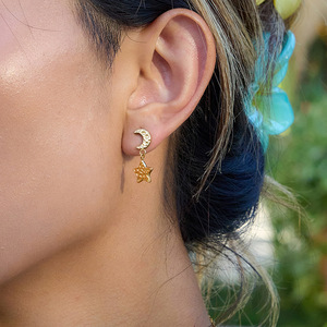 Boucles d'oreilles pendantes étoile et lune en acier inoxydable martelé, bijoux fantaisie géométriques - Product Image 3