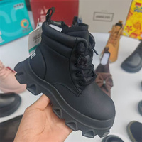 Bottes de bébé pour filles à bas prix toutes saisons semelle souple en cuir léger antidérapant noir chaussures d'école en gros