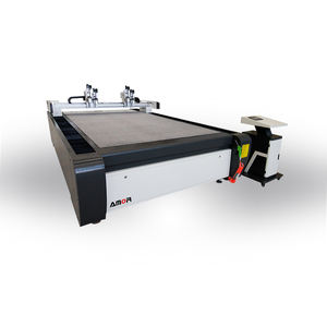 Kanepe ve sandalye desen kesme için AMOR 1625 CNC makineleri - Product Image 3