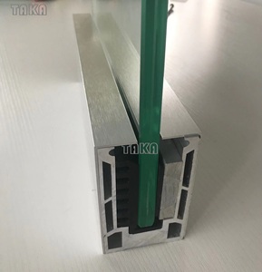 यू चैनल ग्लास बाड़ आउटडोर/इनडोर कटघरा बालकनी सस्ते एल्यूमीनियम बाड़ पैनलों गिलास रेलिंग - Product Image 3